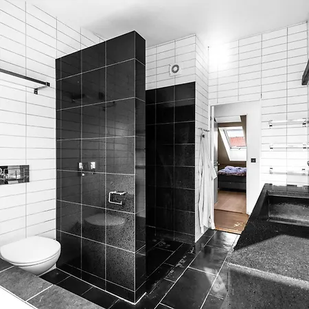 Apartment Dinbnb L Penthouse L Two Bath L Bathtub L Self Check-in
